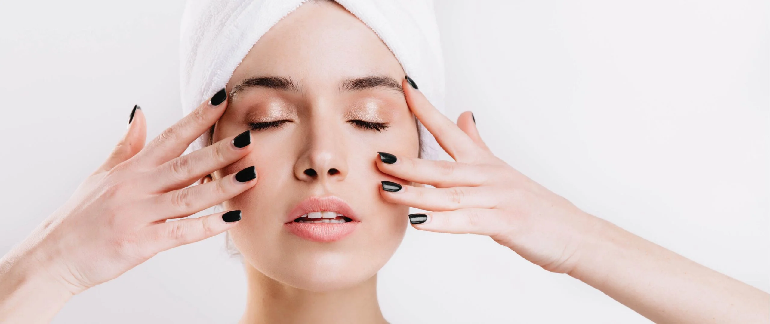 The Ultimate Dermatologist-Approved Guide: Simple Care for Dry Skin